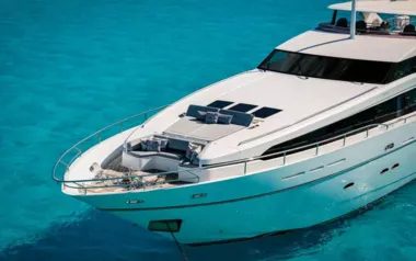 Beachfront II by Princess – Private Motor Yacht Charter in Harbour Island