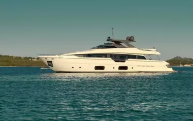 Damari by Ferretti – Private Superyacht Charter in Split