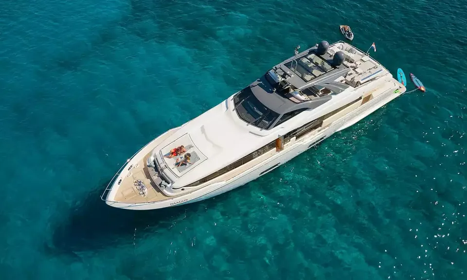 Damari, 2019 Ferretti 960, photo 2