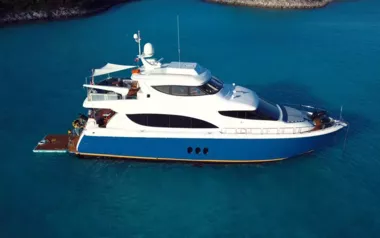 TopShelf by Hatteras – Private Motor Yacht Charter in Gros Islet