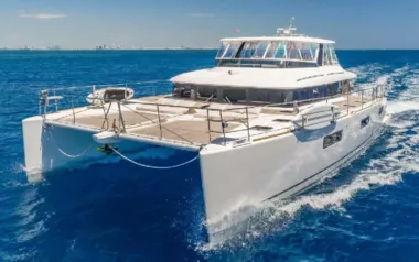 Playtime by Lagoon – Private Power Catamaran Charter in the Abacos