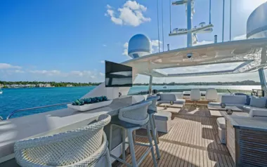 Current $ea by Princess – Private Motor Yacht Charter in Harbour Island