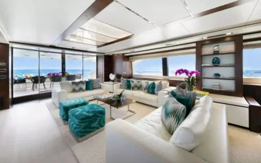 Insieme von Azimut – privater Motoryacht Charter in Bimini