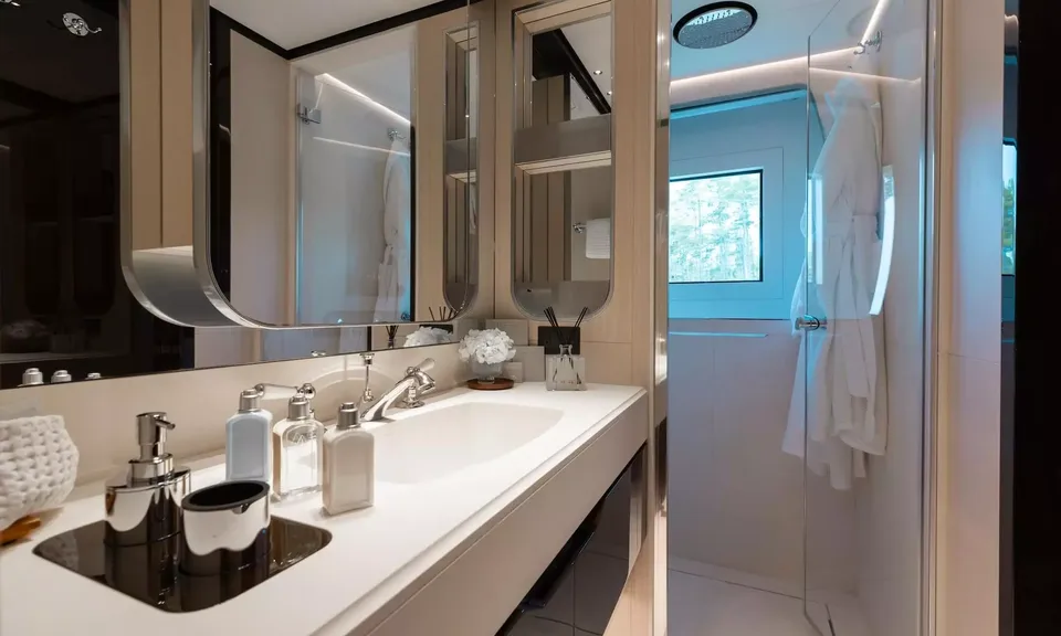 Bella Vita, 2019 Benetti Delfino 95, photo 15