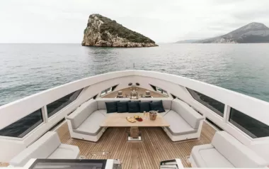 Papillon by Bering – Private Superyacht Charter in Nassau