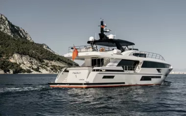 Papillon by Bering – Private Superyacht Charter in Nassau