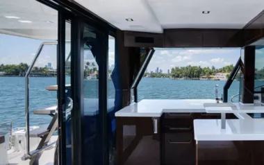 Infinity FL by Galeon – Private Motor Yacht Charter in the USA