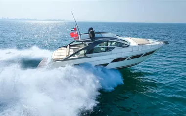 5X White by Pershing – Private Motor Yacht Charter in Abu Dhabi