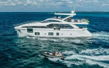 Pier Pressure by Azimut – Private Motor Yacht Charter in Exuma