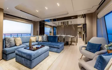 4 Play by Azimut – Private Motor Yacht Charter in Nassau