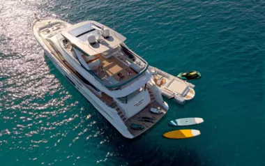 AZ Fly by Azimut – Private Motor Yacht Charter in Split