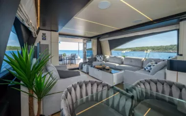 Relax of Croatia von Azimut – privater Motoryacht Charter in Split