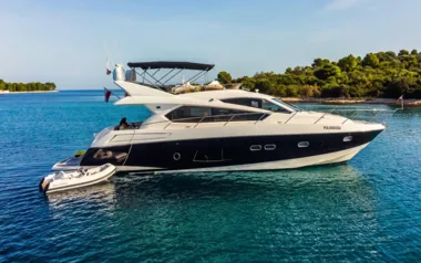 2 Drunk by Sunseeker – Private Motor Yacht Charter in Trogir