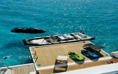 Double Trouble by Azimut – Private Superyacht Charter in the USA