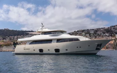 La Pausa by Ferretti – Private Motor Yacht Charter in Cannes
