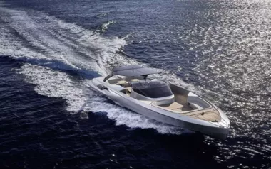Moana by Frauscher – Private Power Boat Charter in St Tropez