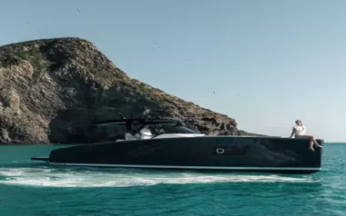 Maverik by Tesoro – Private Power Boat Charter in St Tropez