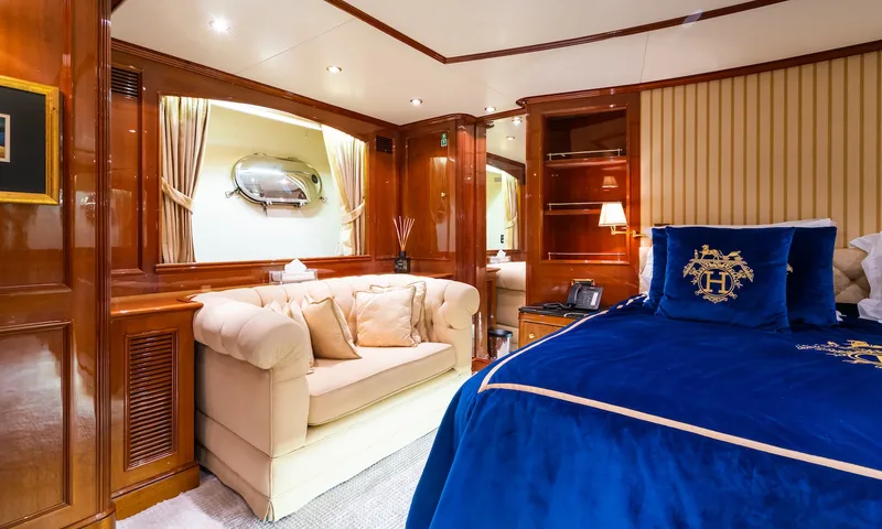 Amadea image 54
