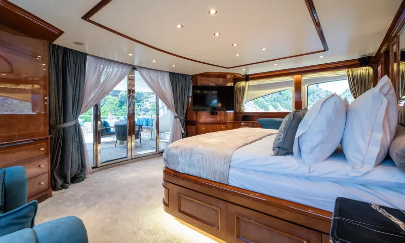 Amadea image 48