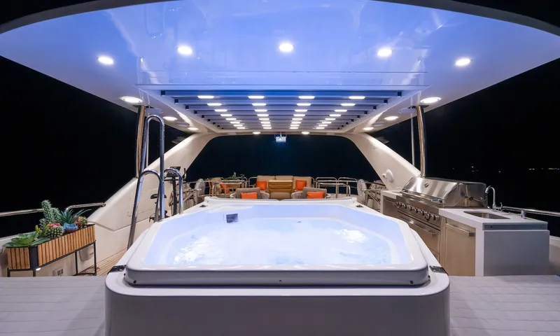 Amadea image 32