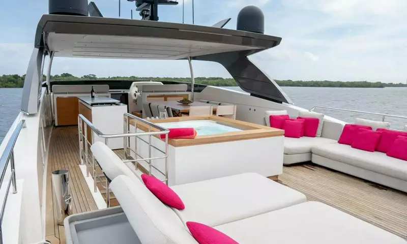 Golden Yacht image 2