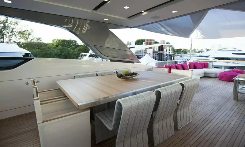 Golden Yacht image 18