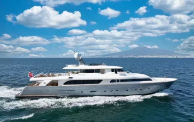 Ziacanaia by Ferretti – Private Motor Yacht Charter in Naples