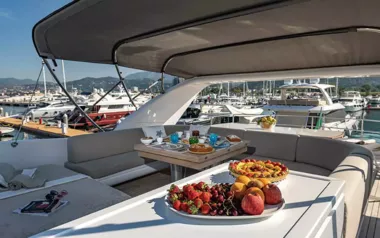 Golden Eagle by Sanlorenzo – Private Motor Yacht Charter in Naples