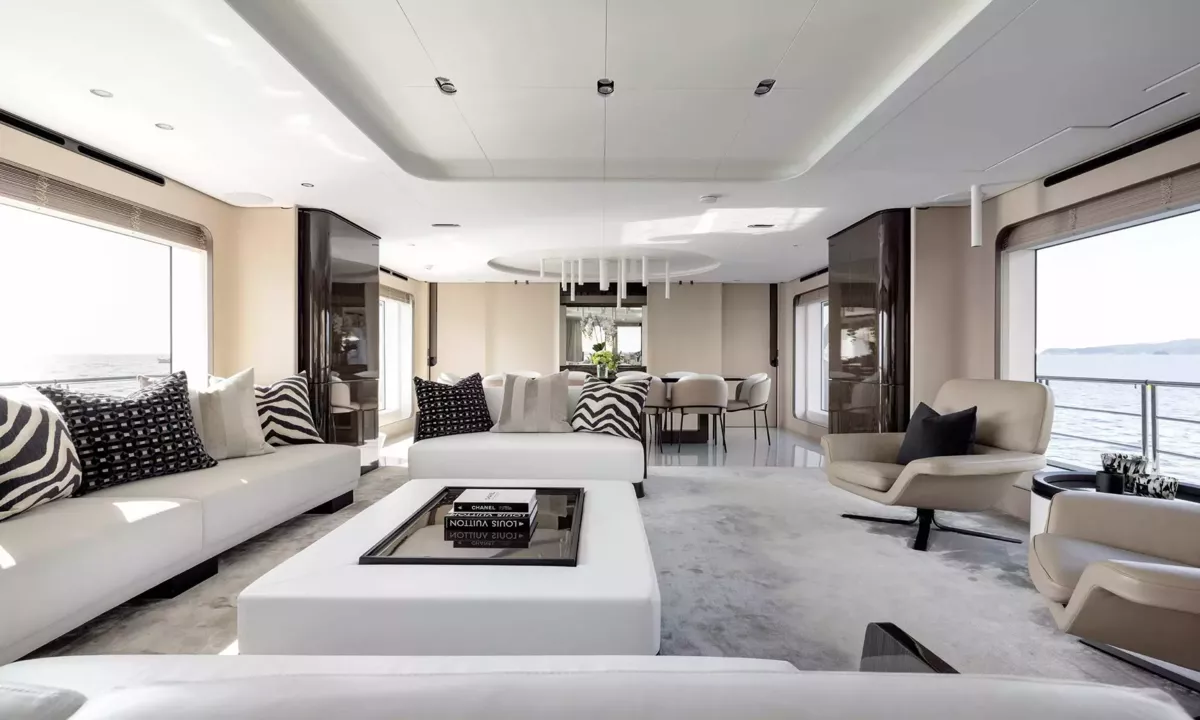 Nemesis – 105ft Superyacht Charter | Azimut
