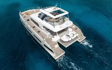 Siete Mares by Lagoon – Private Luxury Catamaran Charter in Bequia