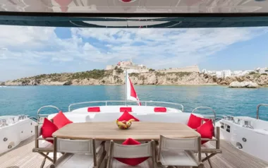 Palumba by Sunseeker – Private Motor Yacht Charter in St Tropez