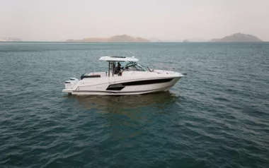NaNea by Jeanneau – Private Power Boat Charter in Koh Samui