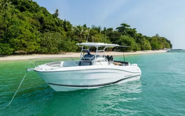 Na-O by Jeanneau – Private Power Boat Charter in Thailand
