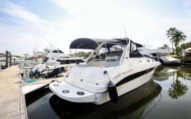 Navie by Sea Ray – Private Power Boat Charter in Phuket