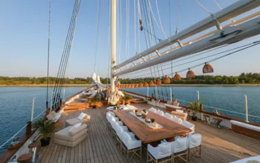 Mutiara Laut by Leendert Philippus – Private Superyacht Charter in Komodo