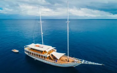 Fenides by Phinisi – Private Motor Sailer Charter in Bali
