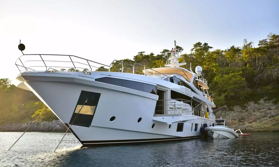 Love T, 2022 Azimut, photo 2