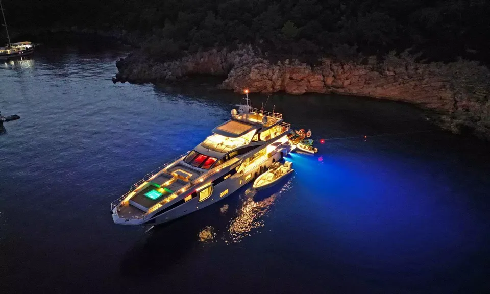 Love T, 2022 Azimut, photo 19