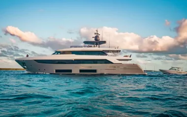 Fifi I by Ferretti – Private Superyacht Charter in Exuma