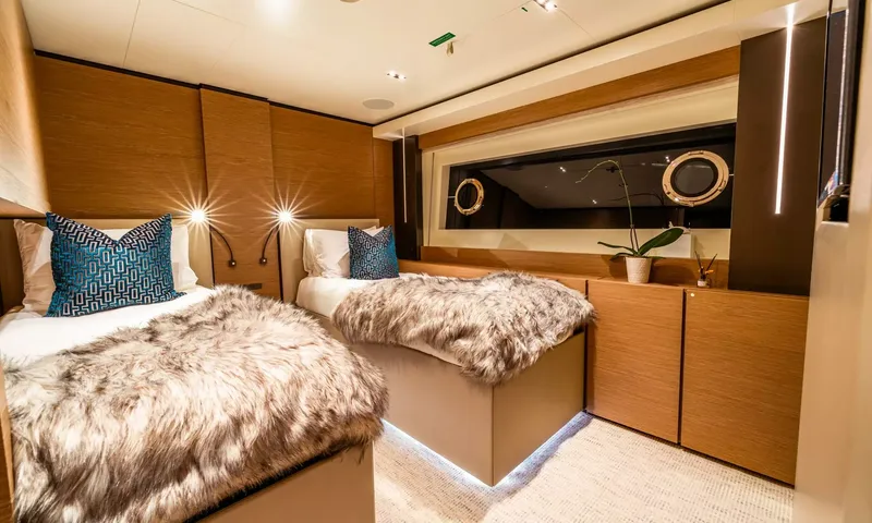 Fifi I image 32