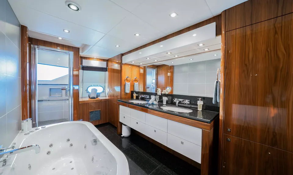 Rascal I, Sunseeker 115 Sport Yacht: photo 20 of 29