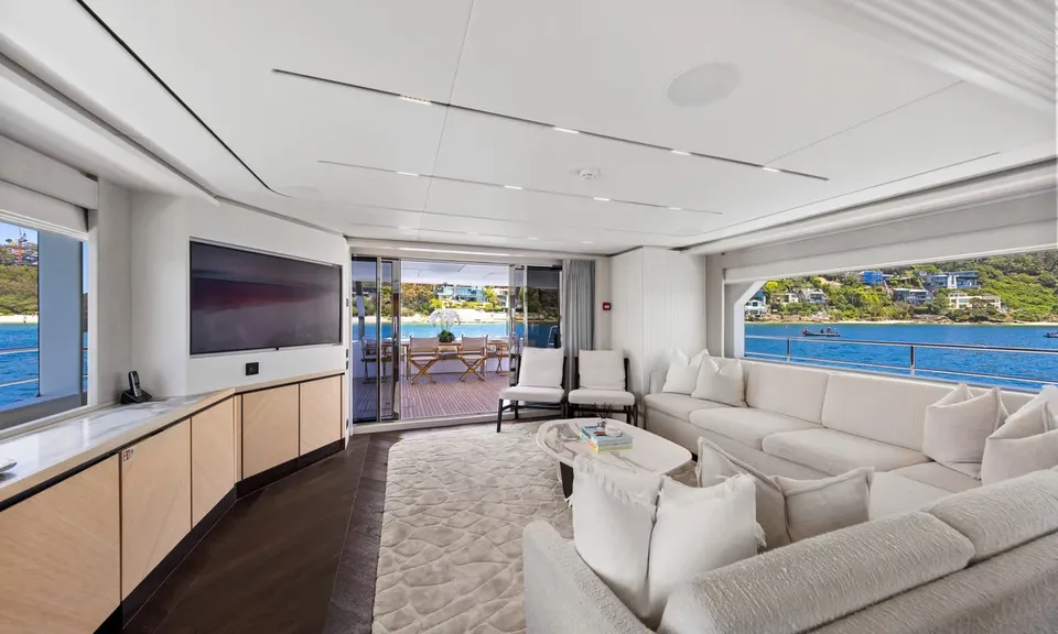 Bluestone, 2023 Majesty Yachts, photo 12