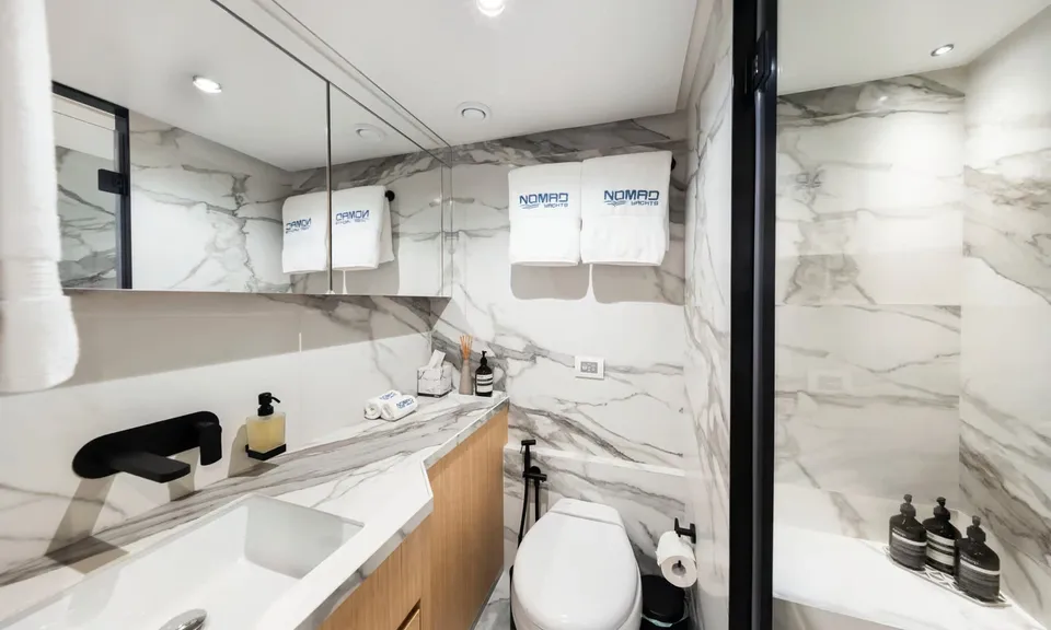 Bluestone, 2023 Majesty Yachts, photo 20