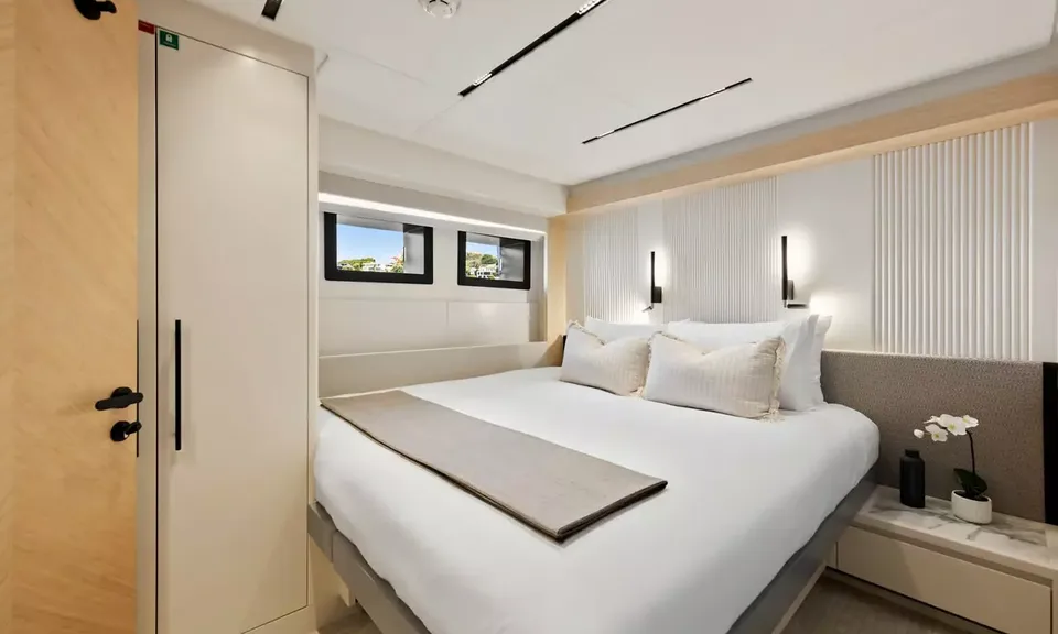 Bluestone, 2023 Majesty Yachts, photo 21