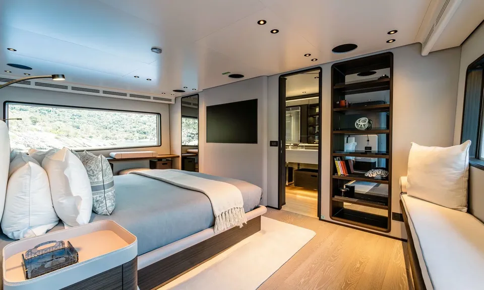 At One, 2024 Custom Line Navetta 30, photo 10