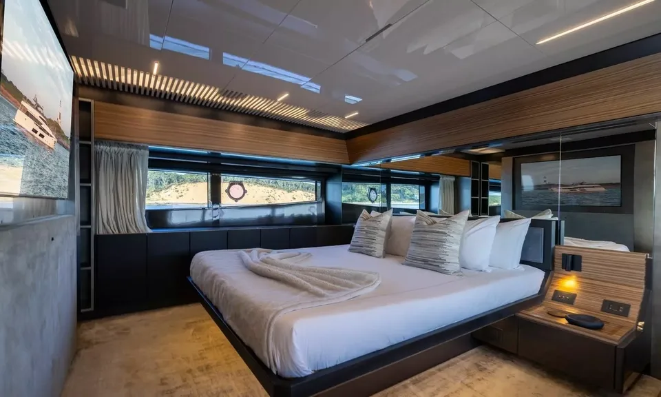 Date Night, 2018 Ferretti 920, photo 12