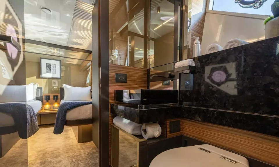 Date Night, 2018 Ferretti 920, photo 22