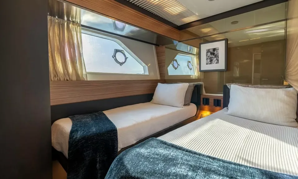 Date Night, 2018 Ferretti 920, photo 23