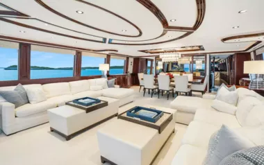 Lucky Lady by Westport – Private Superyacht Charter in Aruba