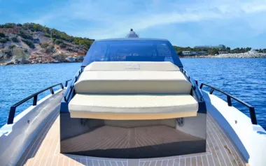 Big Baloon by Seanfinity – Private Power Boat Charter in the Cayman Islands